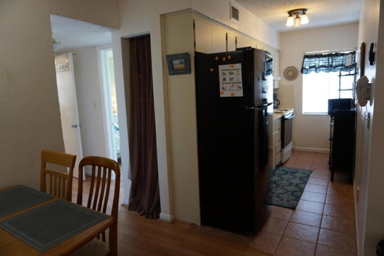 Redington Surf Resort By Travel Resort Services St. Pete Beach Extérieur photo