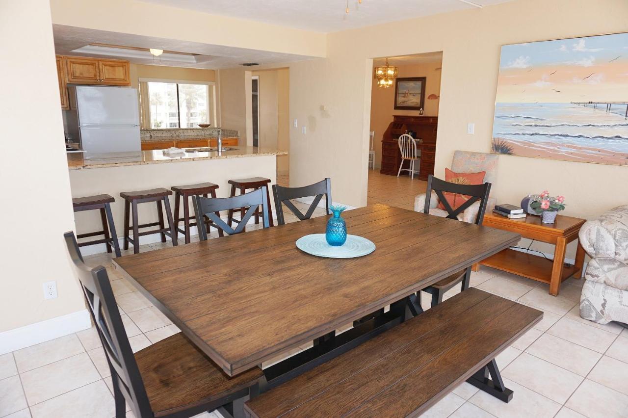 Redington Surf Resort By Travel Resort Services St. Pete Beach Extérieur photo