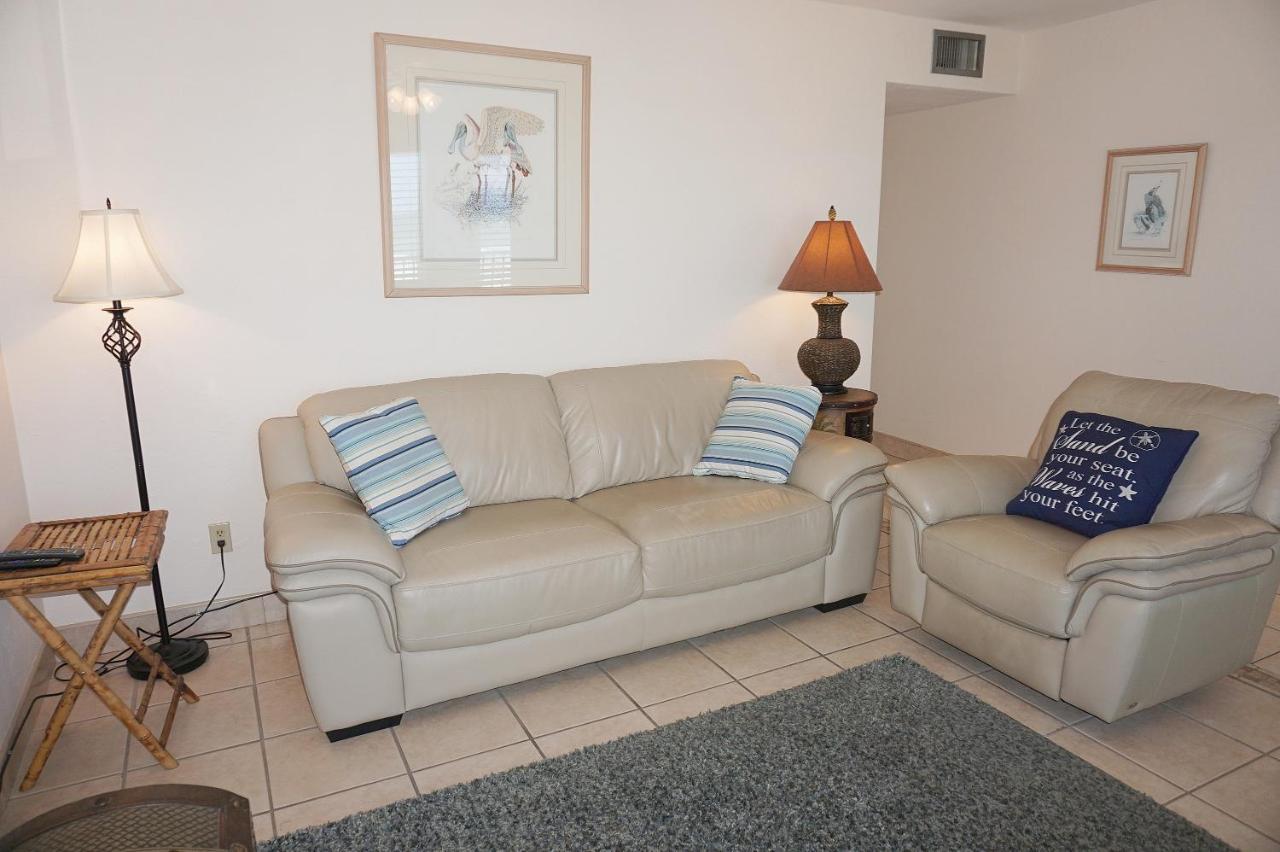 Redington Surf Resort By Travel Resort Services St. Pete Beach Extérieur photo