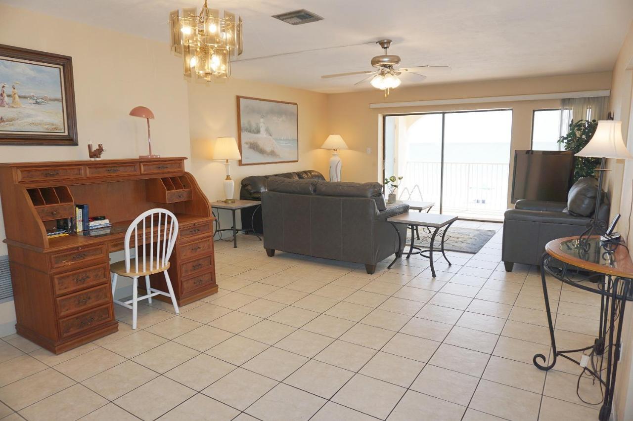 Redington Surf Resort By Travel Resort Services St. Pete Beach Extérieur photo