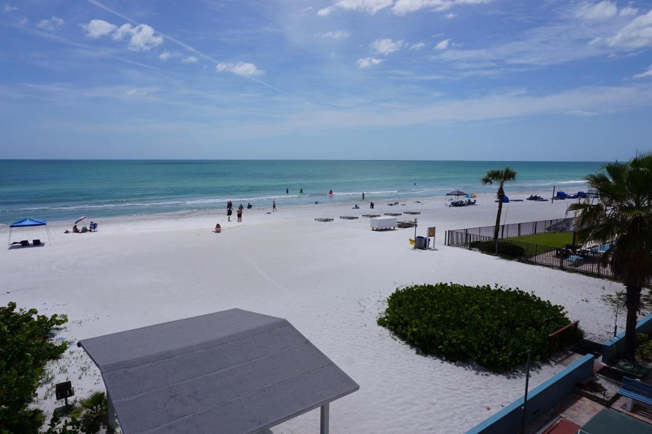 Redington Surf Resort By Travel Resort Services St. Pete Beach Extérieur photo